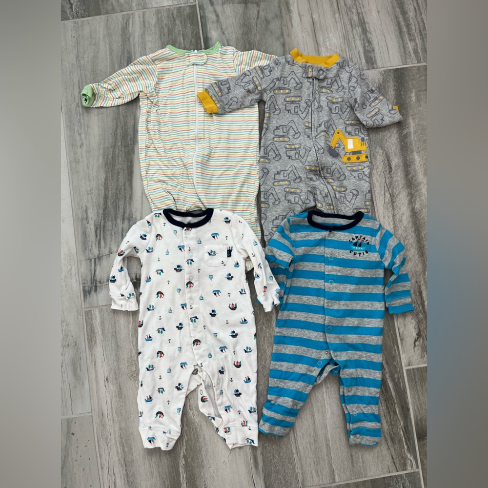 Baby boys sleep and play pajamas outfits set of 4, size 3 months